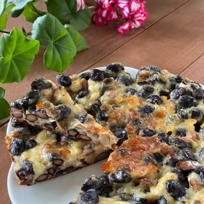 黒豆納豆のお焼き 納豆消費 レシピ 作り方 By ゆみたろう ゆるーく糖質制限してます 楽天レシピ